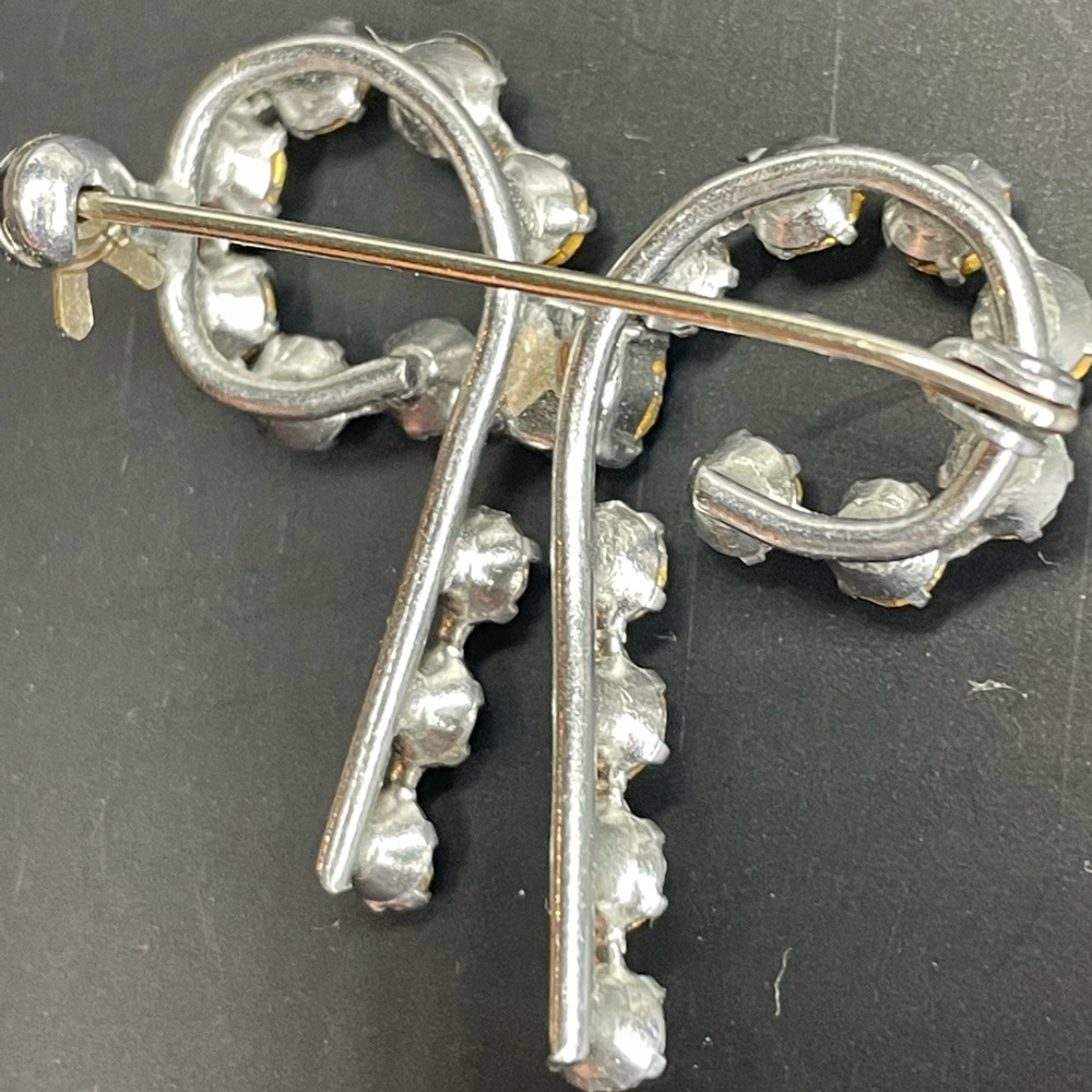Vintage Rhinestone Bow Brooch Pin - Picture 6 of 8